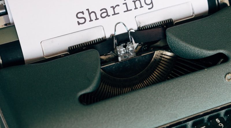Sharing, skrivet på en gammal skrivmaskin